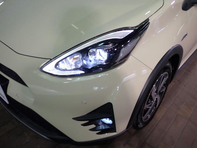 TOYOTA AQUA CROSSOVER GLAM