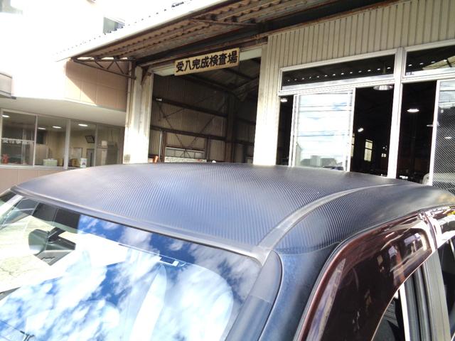 ルーフ部分のカラーをペイントではなくダイハツ独自のＰＣＶフィルムを使ったラッピング技術でカラーを変えるのがＤラッピング！Ｄラッピングはデザイントップフィルムとも呼ばれています！オシャレなアナタ必見！