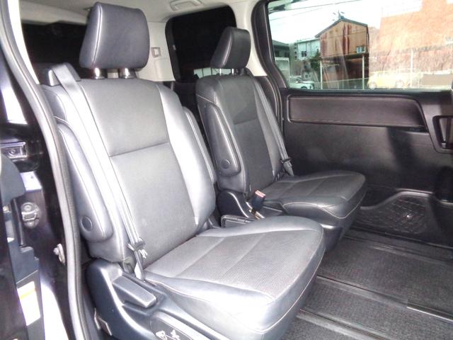 車内もしっかりと仕上げをしておりますよ！車内は他店に真似のできない当社独自の高温スチームにてしっかりとクリーニングをしております！抗菌・滅菌効果もありますよ！車内も良い感じに仕上がっておりますよ！