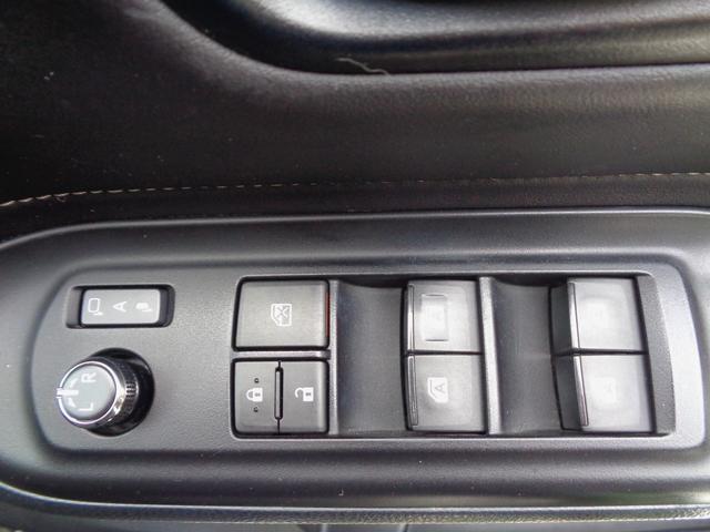パワーウインドウはこのクラスでは珍しいフルオートとなっております！暑い夏に車内の熱を放出したり空気の入れ替えなど快適にこなせそうですね！納車まで２週間程お時間を頂いております！お急ぎの方は別途要相談！