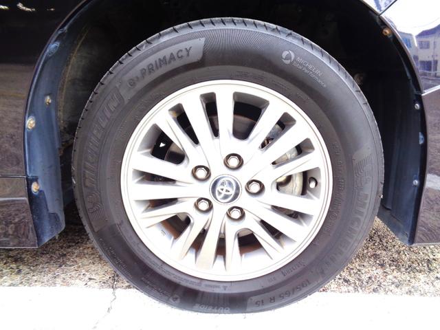 純正アルミホイールでございます！社外アルミ、オールシーズンタイヤ交換などご希望のお客様必見！ネットで買って弊社へ発送！納車時までにお取り付け可能です！詳細につきましては商談時に担当者へご確認ください！