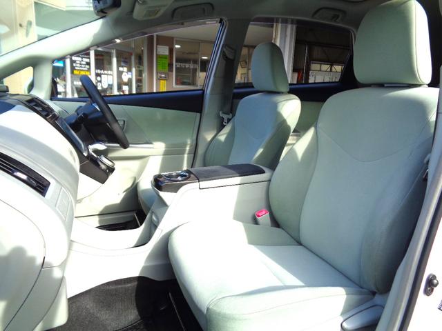 プリウスアルファ S パノラマルーフ 純正8インチナビTV DVD再生可能 Bluetooth バックカメラ LEDヘッド ステアリングスイッチ スマートキー プッシュスタート ETC クリアランスソナー 整備・保証付(14枚目)