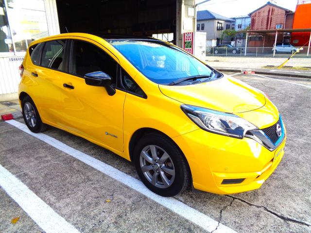 ノート ｅ－パワー　Ｘ　ブラックアロー　ナビＴＶ　ＤＶＤ再生可能　Ｂｌｕｅｔｏｏｔｈ　ＥＴＣ　クルーズコントロール　ＬＥＤヘッド　衝突被害軽減システム　クリアランスソナー　レーンアシスト　プッシュスタート　インテリジェントキー　整備・保証付（71枚目）