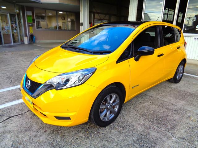 ノート ｅ－パワー　Ｘ　ブラックアロー　ナビＴＶ　ＤＶＤ再生可能　Ｂｌｕｅｔｏｏｔｈ　ＥＴＣ　クルーズコントロール　ＬＥＤヘッド　衝突被害軽減システム　クリアランスソナー　レーンアシスト　プッシュスタート　インテリジェントキー　整備・保証付（72枚目）