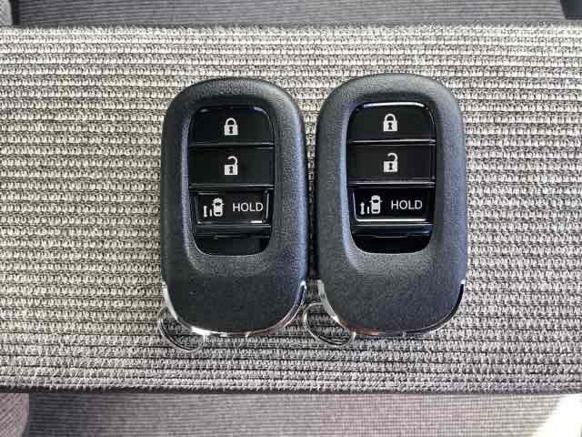 Ｎ－ＢＯＸ ファッションスタイル　元当社レンタカー・純正９インチナビ・ＥＴＣ・ドラレコ前・片側電動スライドドア・禁煙車・Ｂｌｕｅｔｏｏｔｈ・保証２年間・ＬＥＤヘッドライト（10枚目）