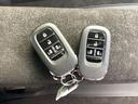 便利なスマートキー２個付きです。