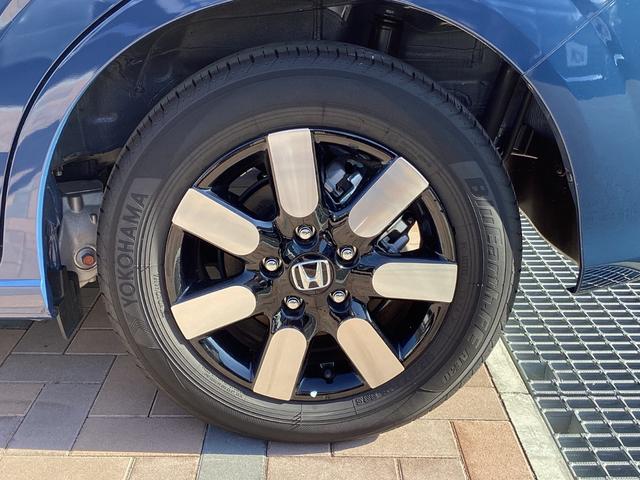 フリード e:HEVエアーEX HondaSENSING 純正11.4インチナビ フルセグ Bluetooth DVD 録音 ETC シートヒーター LEDヘッドライト 両側電動スライドドアクルーズコントロール 純正アルミホイール(51枚目)