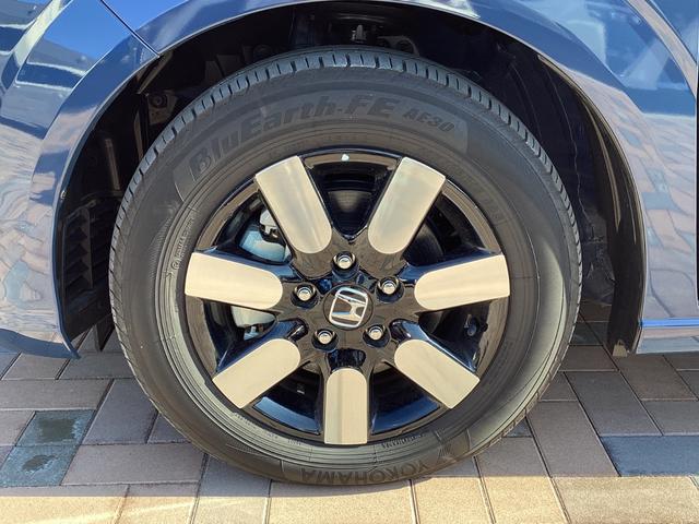 フリード e:HEVエアーEX HondaSENSING 純正11.4インチナビ フルセグ Bluetooth DVD 録音 ETC シートヒーター LEDヘッドライト 両側電動スライドドアクルーズコントロール 純正アルミホイール(52枚目)