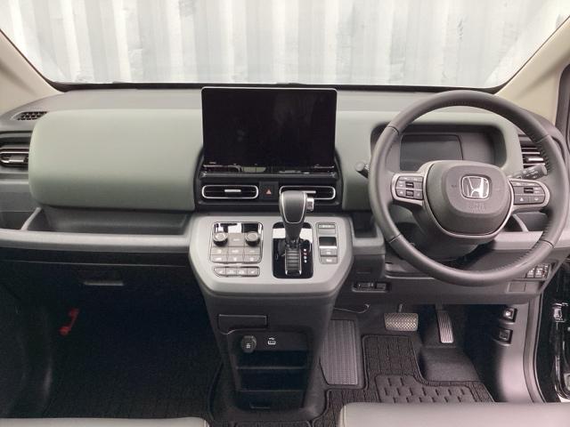 フリード クロスター 当社 試乗車(8枚目)