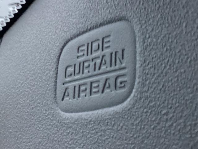 フィット ｅ：ＨＥＶベーシック　ワンオーナー　禁煙車　ドラレコ　パナソニックナビ　ＥＴＣ　バックカメラ　ＬＥＤヘッドライト　サイドカーテンエアバック　クルーズコントロール　スマートキー　キーレス　ワンセグＴＶ　Ｂｌｕｅｔｏｏｔｈ接続（28枚目）