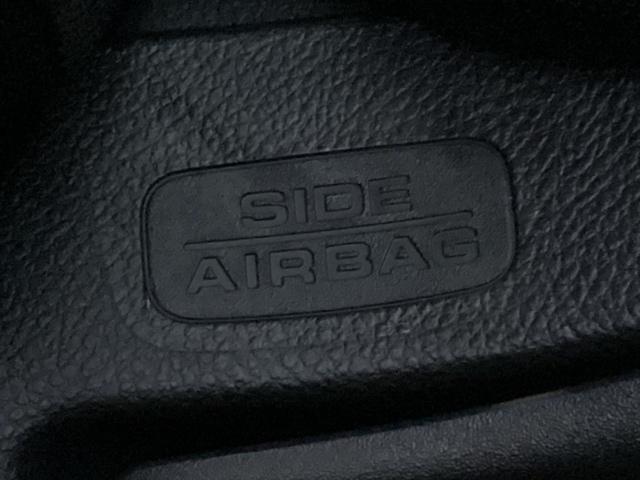 フィット ｅ：ＨＥＶベーシック　ワンオーナー　禁煙車　ドラレコ　パナソニックナビ　ＥＴＣ　バックカメラ　ＬＥＤヘッドライト　サイドカーテンエアバック　クルーズコントロール　スマートキー　キーレス　ワンセグＴＶ　Ｂｌｕｅｔｏｏｔｈ接続（29枚目）