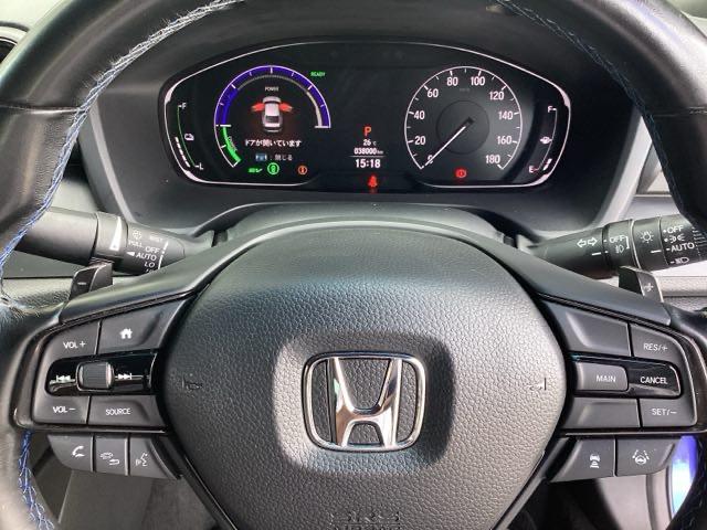 オートクルーズコントロール付きです！！高速道路の長距離運転でのアクセル操作をサポートしてくれます。