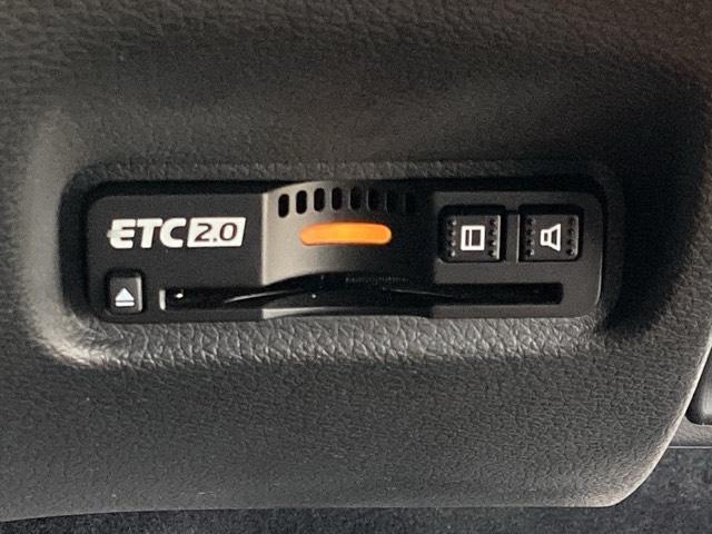 ＥＴＣも付いておりますので、高速道路の料金所もノンストップ通過可能ですよ＾＾是非揃えたい装備ですね！