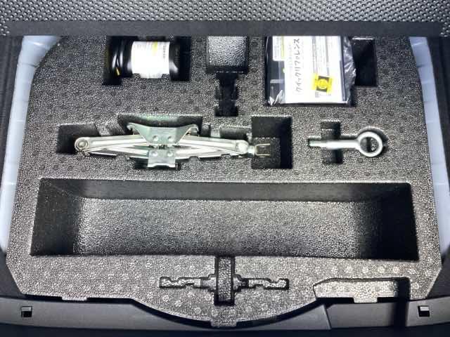 当店では全国納車も行っております。県によって陸送費用は違いますがお見積もり作成の際に一緒に入れさせていただきます♪