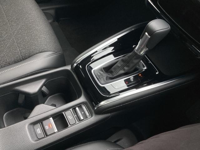 ヴェゼル ｅ：ＨＥＶＺ　ｅ：ＨＥＶＺ・当社元試乗車・禁煙車・純正ナビ・ＣＤ・ＴＶ・ＤＶＤ・Ｂｌｕｅｔｏｏｔｈ・ＥＴＣ・シートヒーター・ＬＥＤヘッドライト・バックカメラ（16枚目）