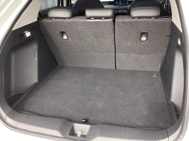 ヴェゼル ｅ：ＨＥＶＺ　ｅ：ＨＥＶＺ・当社元試乗車・禁煙車・純正ナビ・ＣＤ・ＴＶ・ＤＶＤ・Ｂｌｕｅｔｏｏｔｈ・ＥＴＣ・シートヒーター・ＬＥＤヘッドライト・バックカメラ（20枚目）