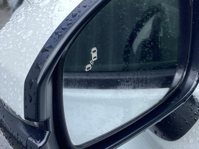 ヴェゼル ｅ：ＨＥＶＺ　ｅ：ＨＥＶＺ・当社元試乗車・禁煙車・純正ナビ・ＣＤ・ＴＶ・ＤＶＤ・Ｂｌｕｅｔｏｏｔｈ・ＥＴＣ・シートヒーター・ＬＥＤヘッドライト・バックカメラ（23枚目）