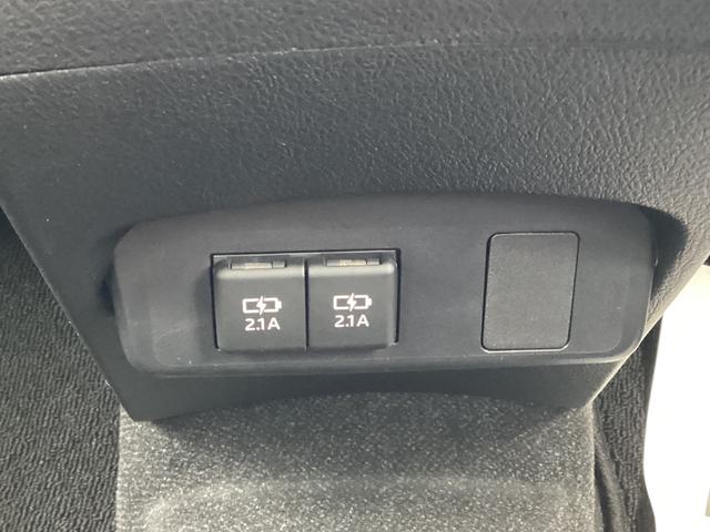 シエンタ G クエロ 衝突軽減 純正ナビ フルセグ Bluetooth DVD 録音 360°カメラ 両側パワースライドドア LEDヘッドライト LEDフォグライト 後席モニター ハーフレザーシート ビルトインETC(15枚目)