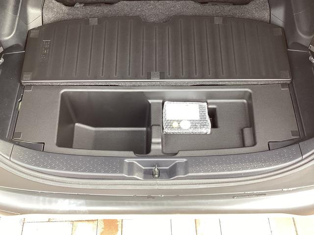 シエンタ G クエロ 衝突軽減 純正ナビ フルセグ Bluetooth DVD 録音 360°カメラ 両側パワースライドドア LEDヘッドライト LEDフォグライト 後席モニター ハーフレザーシート ビルトインETC(41枚目)