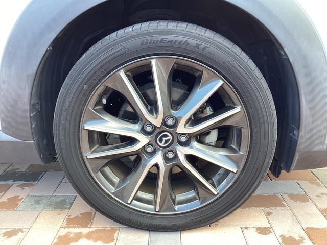 タイヤサイズ２１５／５０／１８