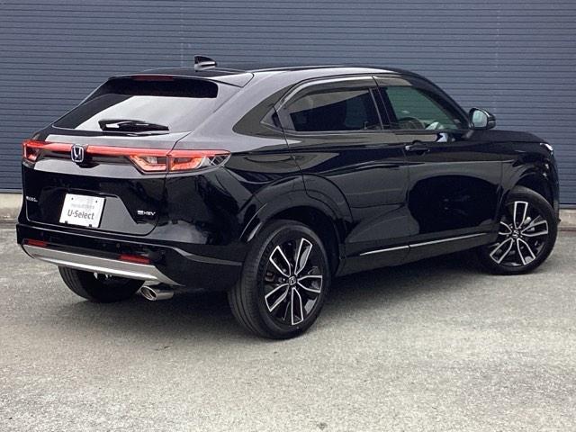 ヴェゼル ｅ：ＨＥＶＺ　ワンオーナー　純正８インチナビ　ドラレコ　ＥＴＣ　バックカメラ　サイドカーテンエアバック　ＬＥＤ　クルーズコントロール　シートヒーター　電動リアゲート　フルセグＴＶ　ＤＶＤ再生　キーレス　スマートキー（13枚目）