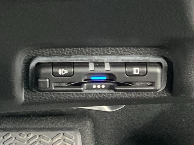 ヴェゼル ｅ：ＨＥＶＺ　ワンオーナー　純正８インチナビ　ドラレコ　ＥＴＣ　バックカメラ　サイドカーテンエアバック　ＬＥＤ　クルーズコントロール　シートヒーター　電動リアゲート　フルセグＴＶ　ＤＶＤ再生　キーレス　スマートキー（18枚目）