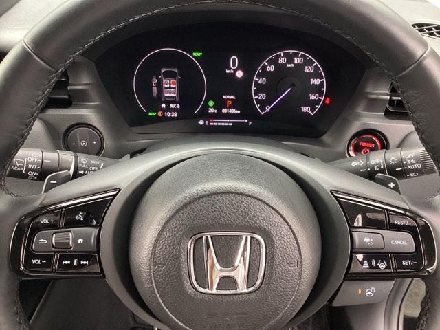 ヴェゼル ｅ：ＨＥＶＺ　ワンオーナー　純正８インチナビ　ドラレコ　ＥＴＣ　バックカメラ　サイドカーテンエアバック　ＬＥＤ　クルーズコントロール　シートヒーター　電動リアゲート　フルセグＴＶ　ＤＶＤ再生　キーレス　スマートキー（22枚目）