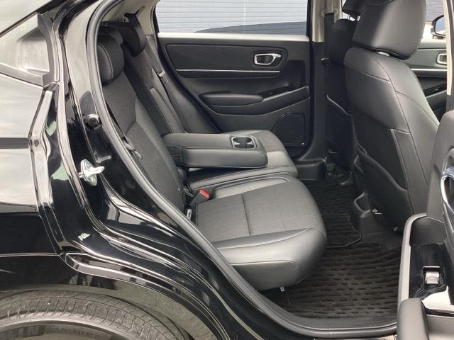 ヴェゼル ｅ：ＨＥＶＺ　ワンオーナー　純正８インチナビ　ドラレコ　ＥＴＣ　バックカメラ　サイドカーテンエアバック　ＬＥＤ　クルーズコントロール　シートヒーター　電動リアゲート　フルセグＴＶ　ＤＶＤ再生　キーレス　スマートキー（24枚目）