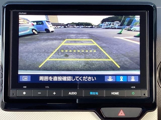 バックカメラも装備しております。車庫入れの苦手なお客様も安心！重宝してくれます！