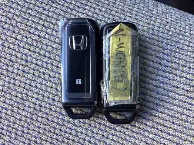 便利なスマートキー２個付きです。