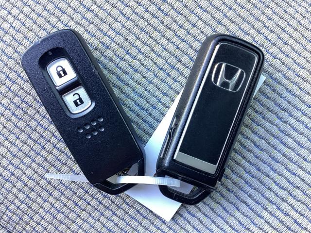 Ｎ－ＷＧＮ Ｌホンダセンシング　ホンダ純正ナビ　ドラレコ　フルセグＴＶ　シートヒーター　電子パーキング　Ｂｌｕｅｔｏｏｔｈ　ミュージックサーバー　ＥＴＣ　ＬＥＤヘッドライト　ホンダセンシング　禁煙車　スマートキー　盗難防止装置（18枚目）