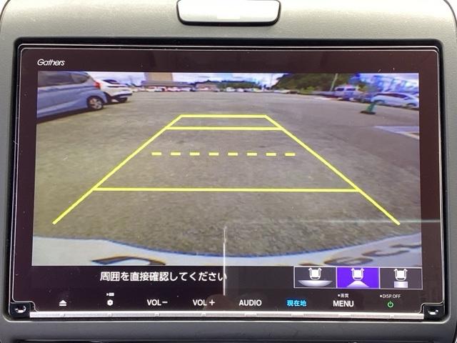 フリードハイブリッド ハイブリッド・Ｇブラックスタイル　ホンダ純正９インチインターナビ　Ｂｌｕｅｔｏｏｔｈ　地デジ　ＤＶＤビデオ　バックカメラ　ＬＥＤヘッドライト　両側電動スライドドア　スマートキー　ドライブレコーダー　ホンダセンシング　アルミホイール（16枚目）