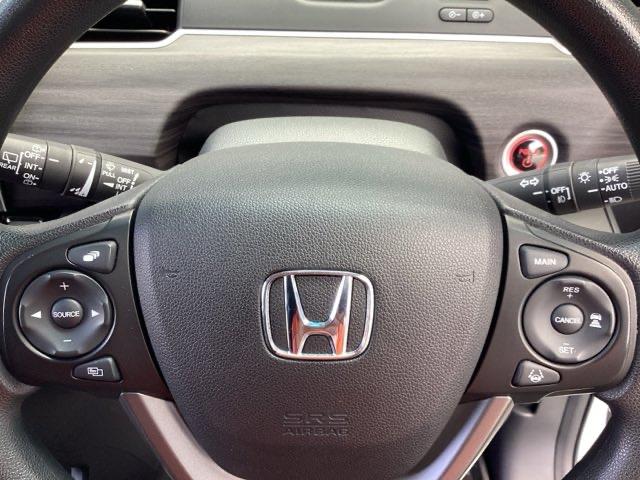 フリードハイブリッド ハイブリッド・Ｇブラックスタイル　ホンダ純正９インチインターナビ　Ｂｌｕｅｔｏｏｔｈ　地デジ　ＤＶＤビデオ　バックカメラ　ＬＥＤヘッドライト　両側電動スライドドア　スマートキー　ドライブレコーダー　ホンダセンシング　アルミホイール（17枚目）