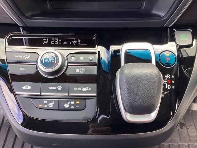 フリードハイブリッド ハイブリッド・Ｇブラックスタイル　ホンダ純正９インチインターナビ　Ｂｌｕｅｔｏｏｔｈ　地デジ　ＤＶＤビデオ　バックカメラ　ＬＥＤヘッドライト　両側電動スライドドア　スマートキー　ドライブレコーダー　ホンダセンシング　アルミホイール（18枚目）