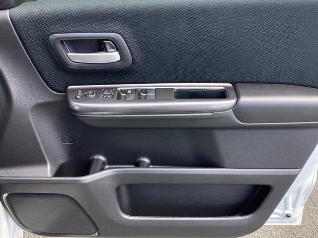 フリードハイブリッド ハイブリッド・Ｇブラックスタイル　ホンダ純正９インチインターナビ　Ｂｌｕｅｔｏｏｔｈ　地デジ　ＤＶＤビデオ　バックカメラ　ＬＥＤヘッドライト　両側電動スライドドア　スマートキー　ドライブレコーダー　ホンダセンシング　アルミホイール（23枚目）