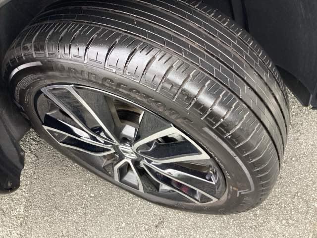 スタイル専用のアルミホイールです（＊＾＿＾＊）ブラック塗装がカッコイイですね。