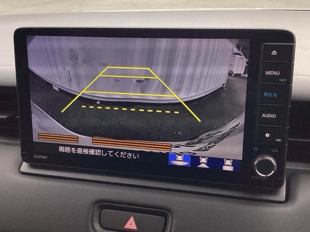 ヴェゼル ｅ：ＨＥＶＺ　２年間　走行距離無制限　保証付　当社デモカー　禁煙車　ワンオーナー　９インチインターナビ　フルセグＴＶ　ＢＴＡ　ＤＶＤ　ＥＴＣ　Ｂカメラ　シートヒーター　電動テールゲート　アルミホイール　ＬＥＤライト（11枚目）