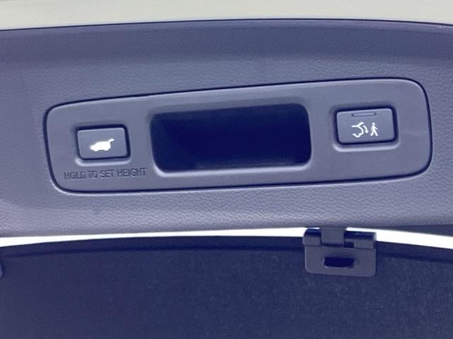 ヴェゼル ｅ：ＨＥＶＺ　２年間　走行距離無制限　保証付　当社デモカー　禁煙車　ワンオーナー　９インチインターナビ　フルセグＴＶ　ＢＴＡ　ＤＶＤ　ＥＴＣ　Ｂカメラ　シートヒーター　電動テールゲート　アルミホイール　ＬＥＤライト（24枚目）