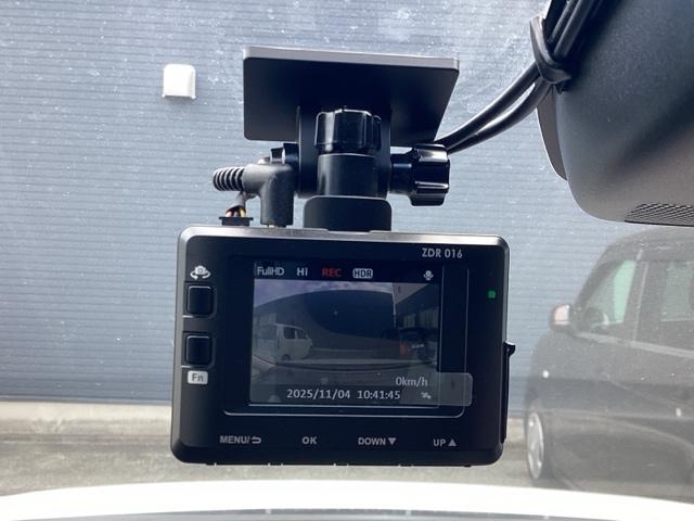 オデッセイハイブリッド e:HEVアブソルート・EX(5枚目)