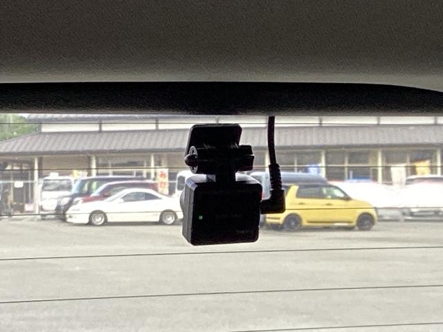 オデッセイハイブリッド e:HEVアブソルート・EX(6枚目)