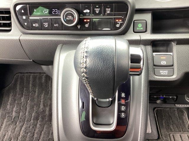 Ｎ－ＯＮＥ プレミアムツアラー　ワンオーナー　禁煙車　純正８インチナビ　ドラレコ前後　ＥＴＣ　バックカメラ　ＬＥＤヘッドライト　サイドカーテンエアバック　シートヒーター　フルセグＴＶ　クルーズコントロール　キーレス　スマートキー（14枚目）