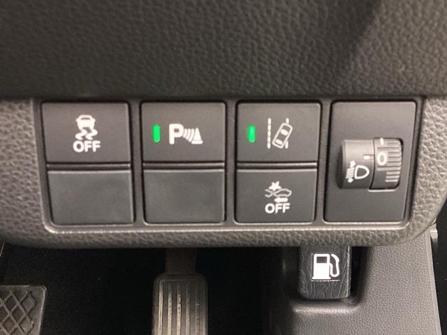 Ｎ－ＯＮＥ プレミアムツアラー　ワンオーナー　禁煙車　純正８インチナビ　ドラレコ前後　ＥＴＣ　バックカメラ　ＬＥＤヘッドライト　サイドカーテンエアバック　シートヒーター　フルセグＴＶ　クルーズコントロール　キーレス　スマートキー（16枚目）