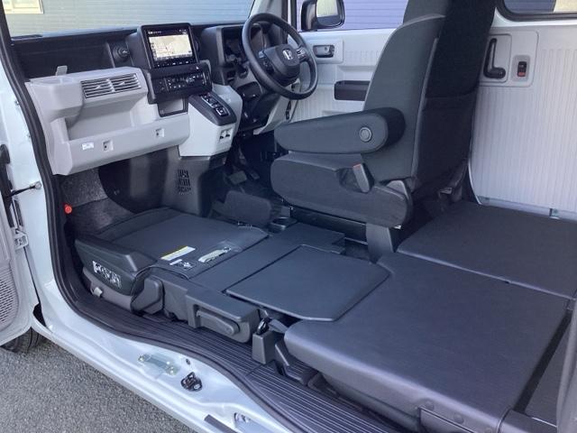 Ｎ－ＶＡＮ ｅ： ｅ：　Ｌ４　急速充電対応　ホンダ純正８インチナビ　ＡｐｐｌｅＣａｒＰｌａｙ対応　フルセグＴＶ　Ｂｌｕｅｔｏｏｔｈ　バックカメラ　運転席シートヒーター　禁煙車　ホンダセンシング　スマートキー　盗難防止装置（17枚目）