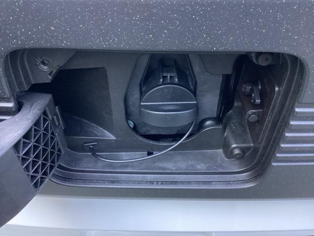 Ｎ－ＶＡＮ ｅ： ｅ：　Ｌ４　急速充電対応　ホンダ純正８インチナビ　ＡｐｐｌｅＣａｒＰｌａｙ対応　フルセグＴＶ　Ｂｌｕｅｔｏｏｔｈ　バックカメラ　運転席シートヒーター　禁煙車　ホンダセンシング　スマートキー　盗難防止装置（24枚目）