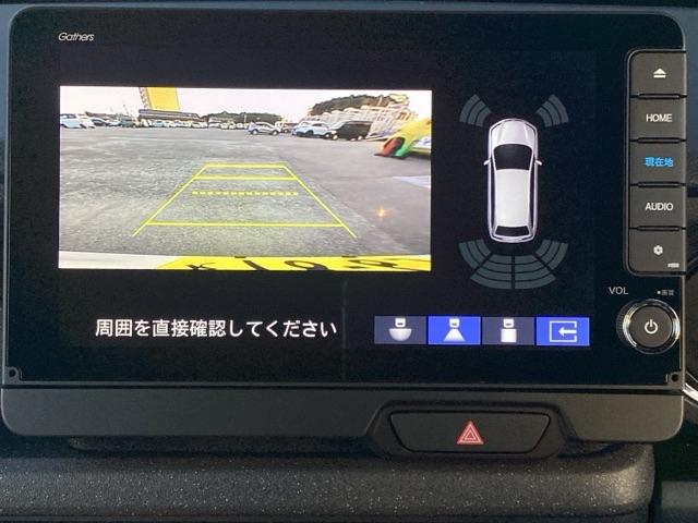 バックカメラも装備しております。車庫入れの苦手なお客様も安心！重宝してくれます！