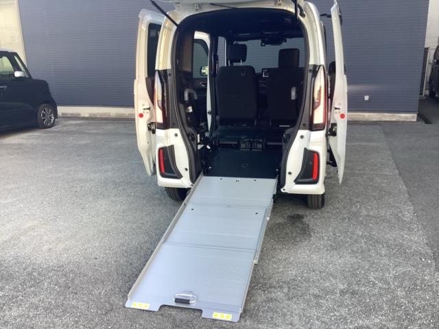 この度は、当店のお車をご覧いただきまして誠にありがとうございます。お気軽にお問い合わせください。