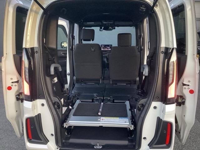 この度は、当店のお車をご覧いただきまして誠にありがとうございます。お気軽にお問い合わせください。