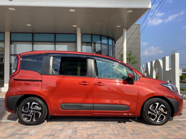 シエンタ ハイブリッドＺ　トヨタセーフティセンス　純正８型ナビ　Ｂｌｕｅｔｏｏｔｈ　ＵＳＢ　バックモニター　両側電動スライドドア　プッシュスタート　スマートキー　シートヒーター　ステアリングヒーター　ＬＥＤヘッドライト　ＥＴＣ（10枚目）