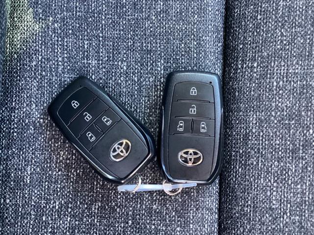 シエンタ ハイブリッドＺ　トヨタセーフティセンス　純正８型ナビ　Ｂｌｕｅｔｏｏｔｈ　ＵＳＢ　バックモニター　両側電動スライドドア　プッシュスタート　スマートキー　シートヒーター　ステアリングヒーター　ＬＥＤヘッドライト　ＥＴＣ（37枚目）