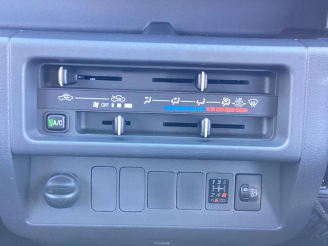 ハイゼットトラック スタンダード　エアコン　パワーステアリング　運転席エアバック　純正オーディオ　ＡＵＸ　ヘッドライトレベライザー（24枚目）